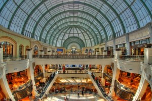 largest apple store